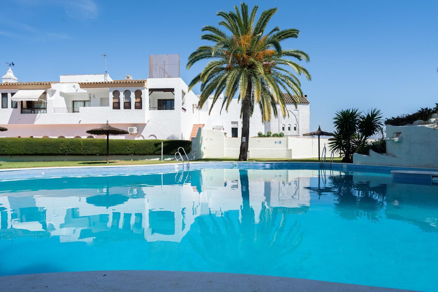 Apartoyou - Vistahermosa Эль-Пуэрто-де-Санта-Мария Экстерьер фото